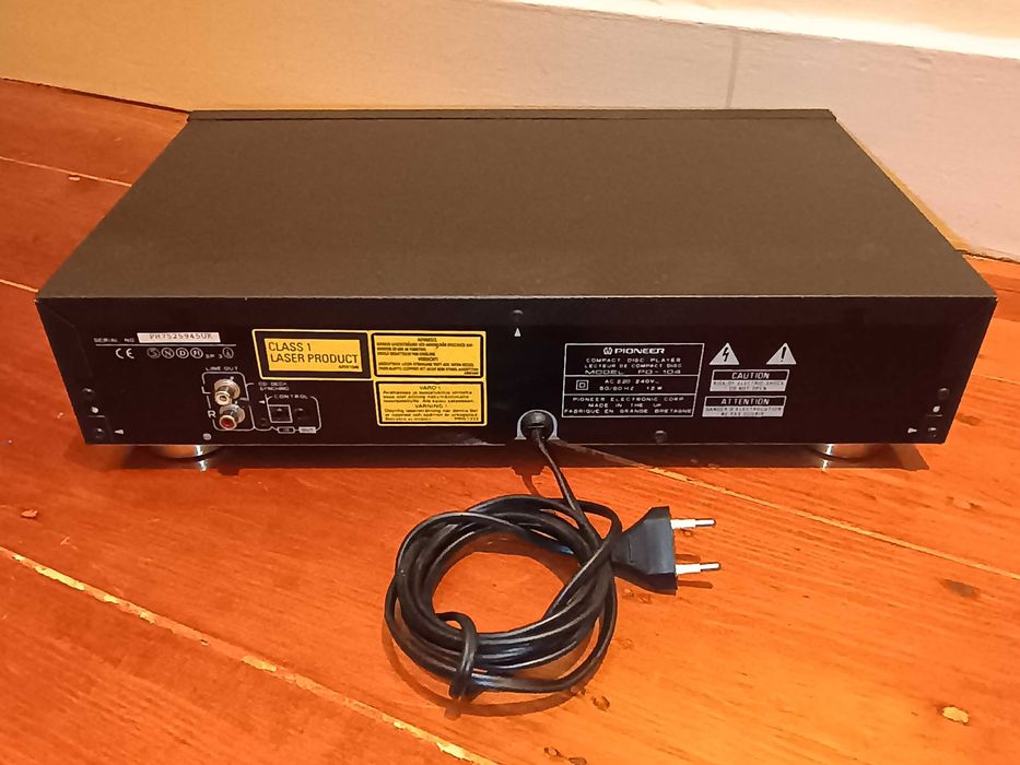 Pioneer Compact Disk Player PD-104