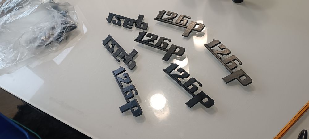 Fiat 126p emblemat na klapę tylną 126p nowy