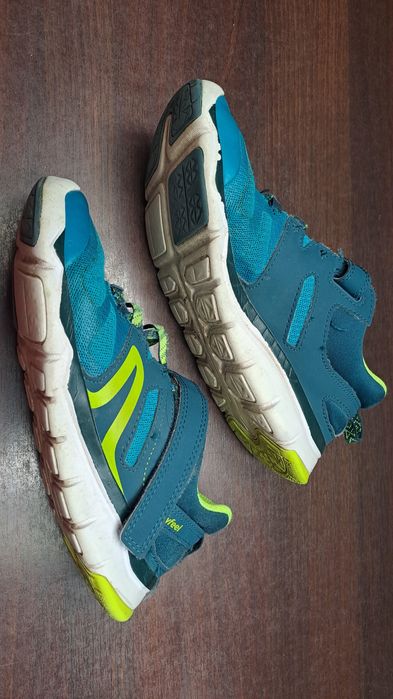 Sportowe buty decathlon  adidas newfeel 37