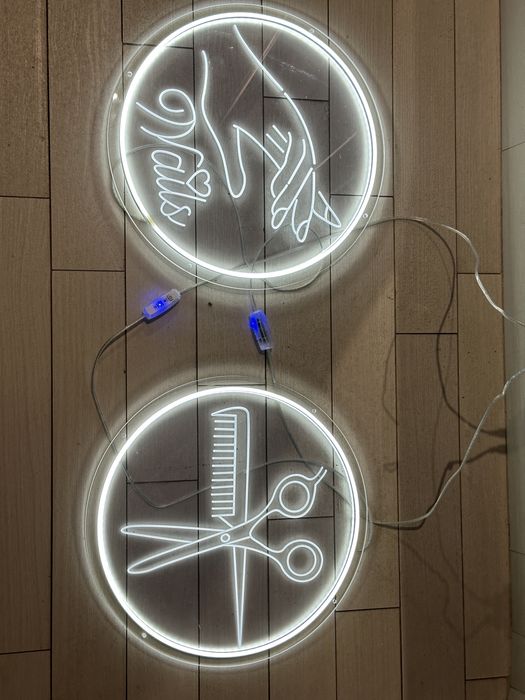 Neon LED do salonu kosmetycznego