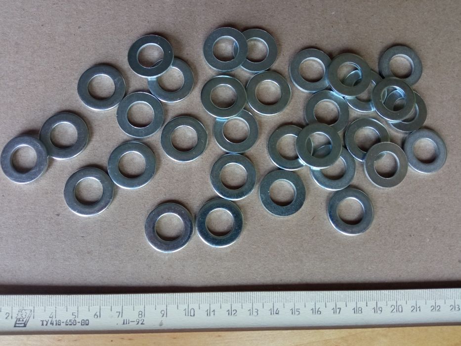 Метизы. Шайбы, гайки и другие.