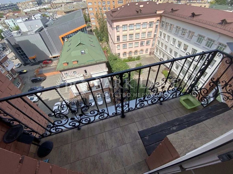 Продаж 5к. квартири на Подолі, вул. Введенська, 29/58