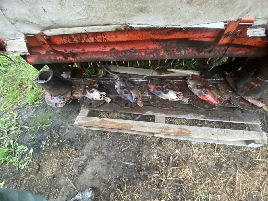 Kosiarka dyskowa kuhn fc 240 p z kondencjonerem