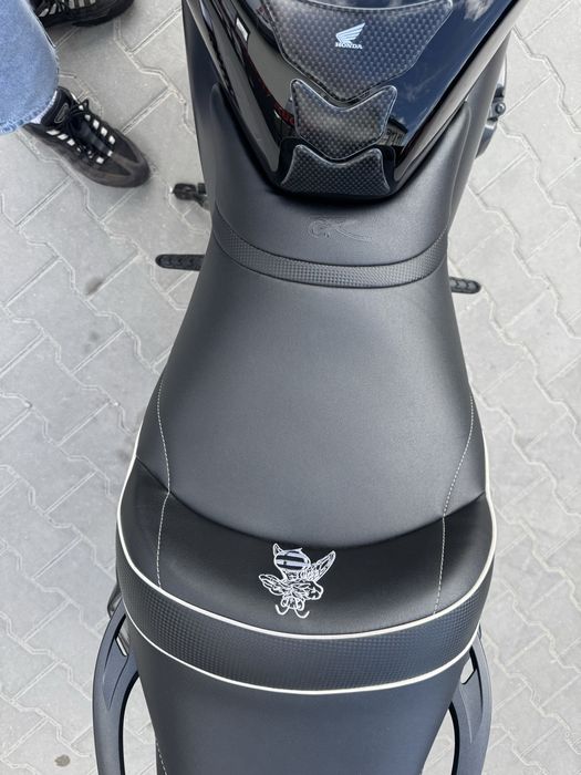 Мотоцикел HONDA хорнет