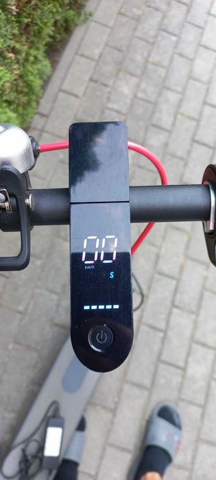 Hulajnoga PRO wzmocniona 350 W 30km/h