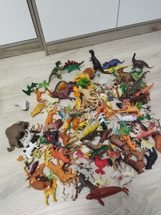 Продам дитячі іграшки