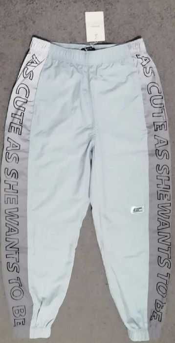 Bershka Spodnie jogger z elementami odblaskowymi r. M/L/XL