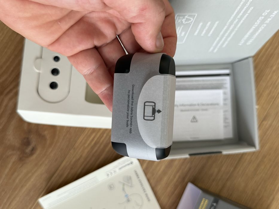 Jabra Evolve2 buds