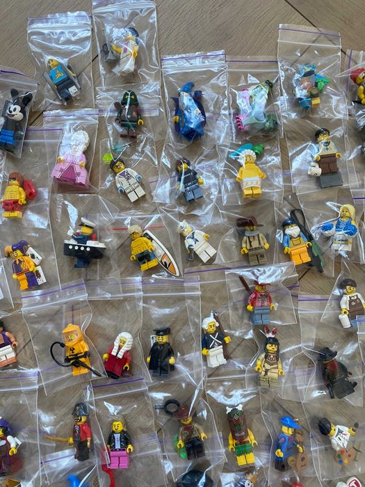 Lego minifigures series мініфігурки