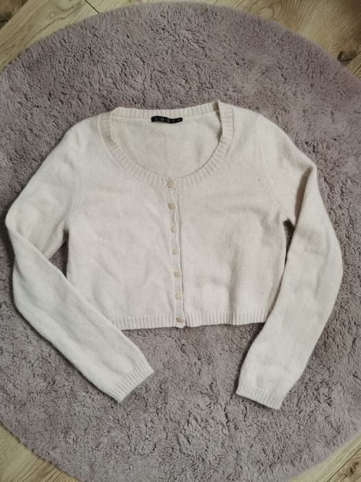 Beżowy sweter z angory