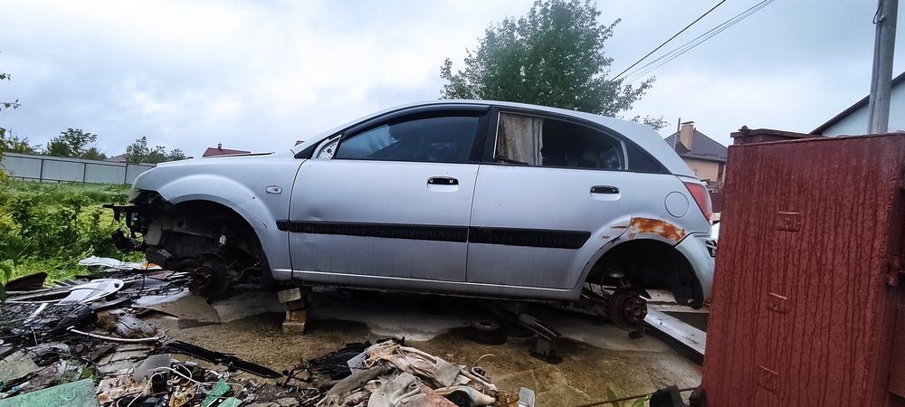 KIA Rio II 2005 1.4 розбирання разборка
