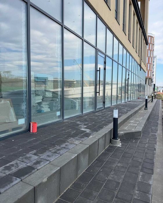 Оренда великого офісу з видом на ріку в Бізнес центрі "Picasso" Пікасо