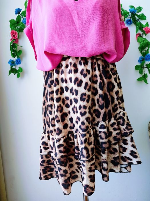Spódniczka w panterkę z falbaną stylowa i kobieca Italy S
