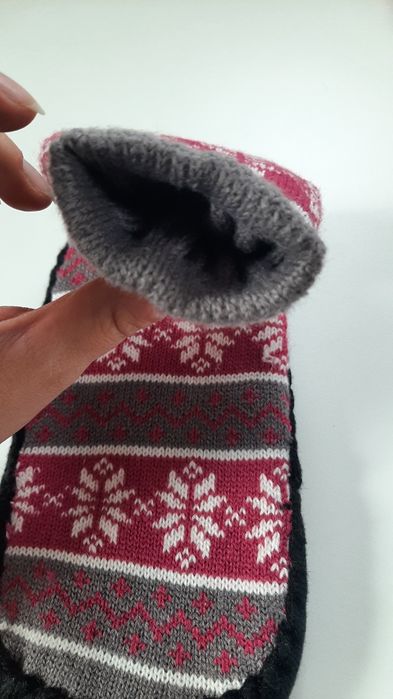 Nowe kapcie Skarpety Papucie
