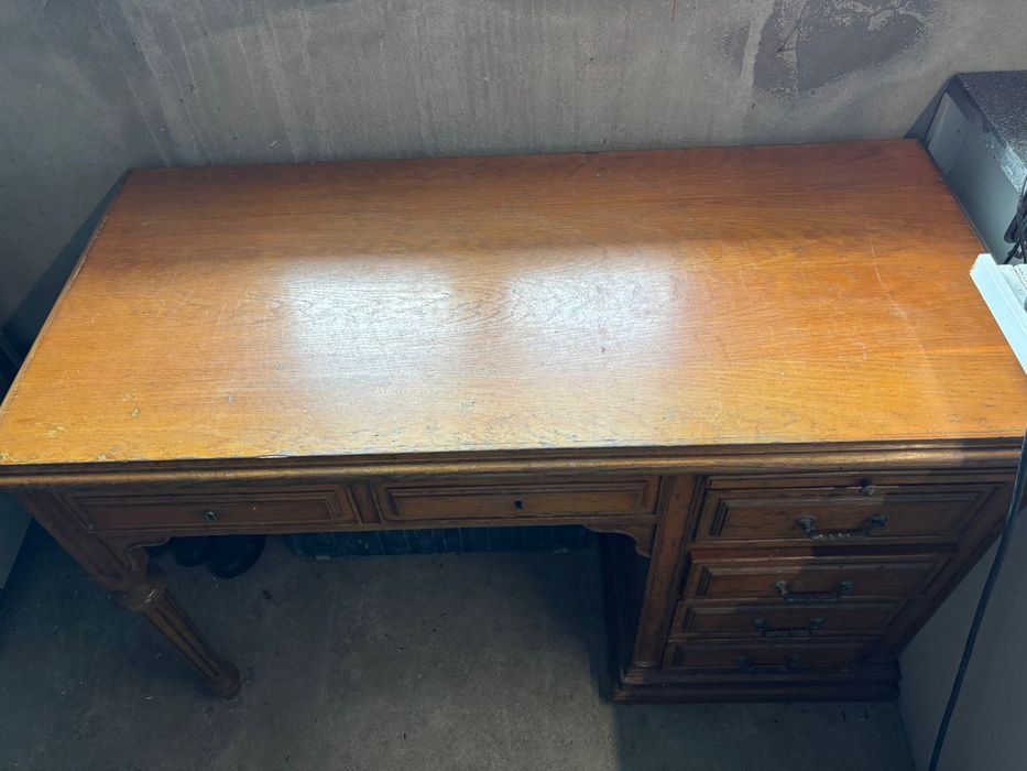 Secretaria de madeira maciça