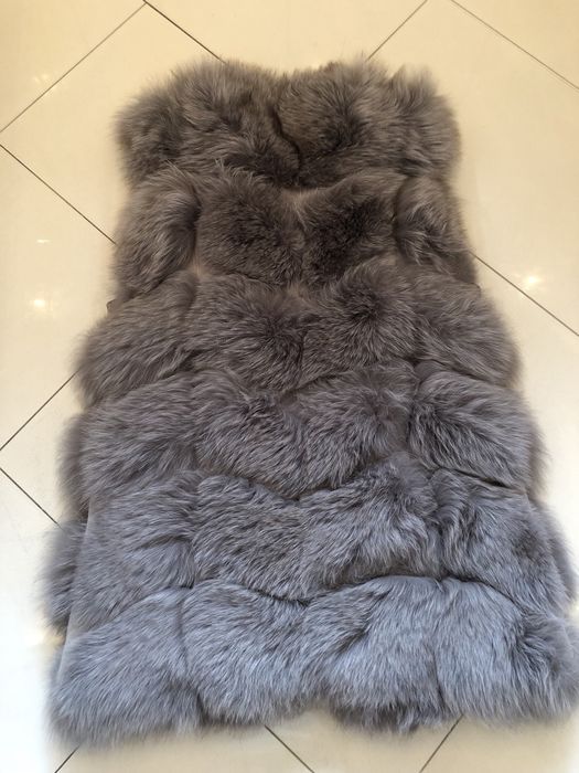 Szara kamizelka z lisa rozmiar 34/36