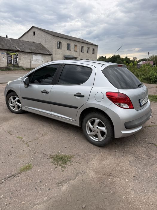 Peugeot 207 2010 р. ГБО