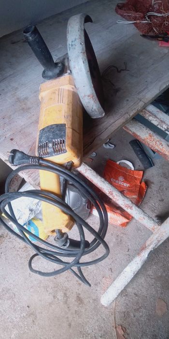 vendo rebarbadora pouco muita força