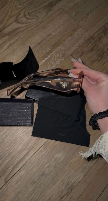 Окуляри Prada