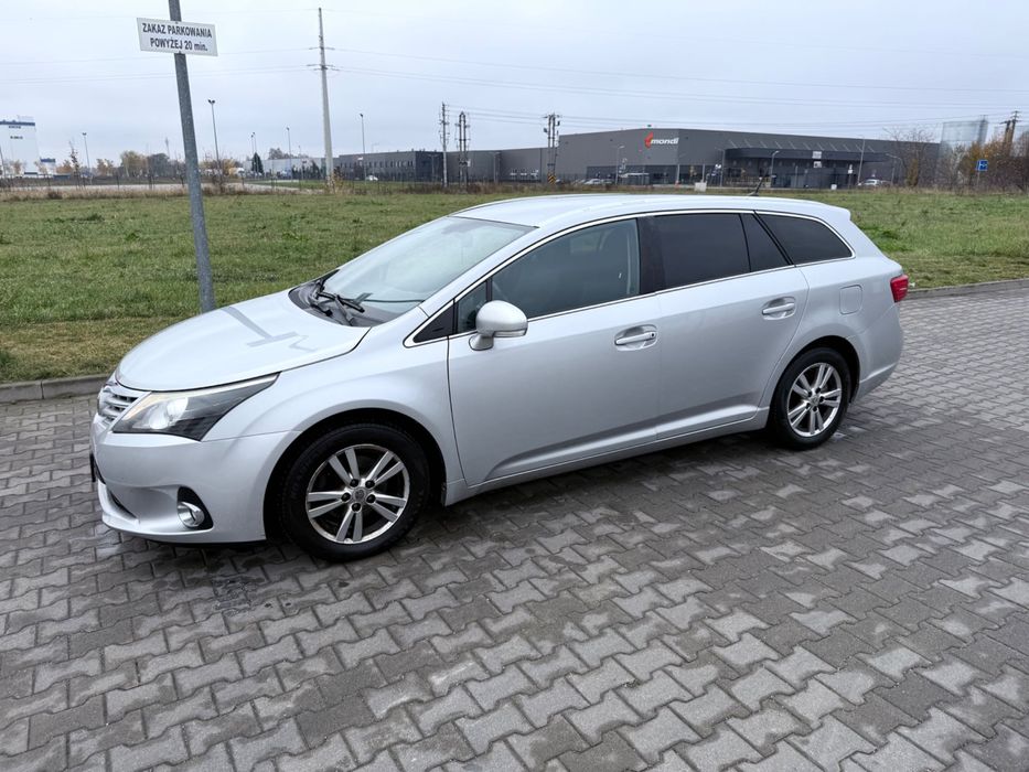 Toyota avensis  premium 2.0 diesel