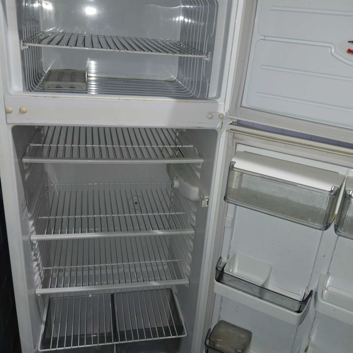 Сдаю 2-х кімнатну на Соцмісті на довготривалий  строк з технікою.