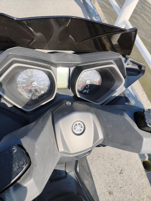 Vendo Yamaha xmax 400