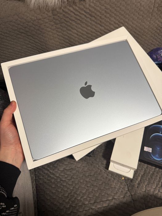 2025 MacBook Air 15" M4 16GB 256GB SSD стан нового повний комп Гаранті