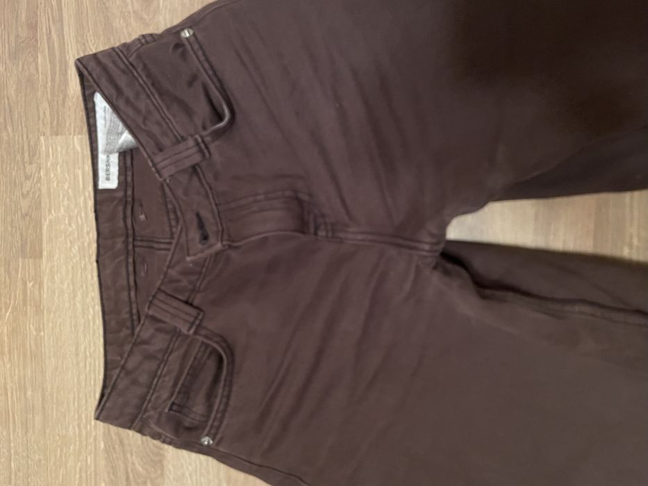 Джинси Bershka, Шоколадні