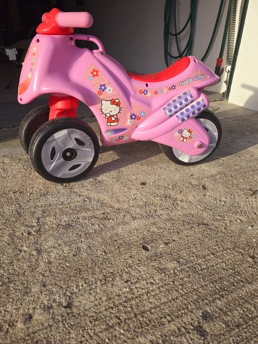 Hello Kitty Tricycle64575237520771121