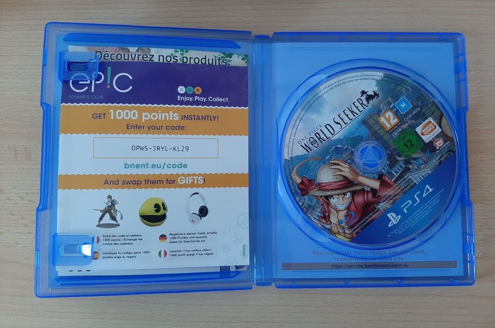 Conjunto One Piece PS4 Excelente Estado