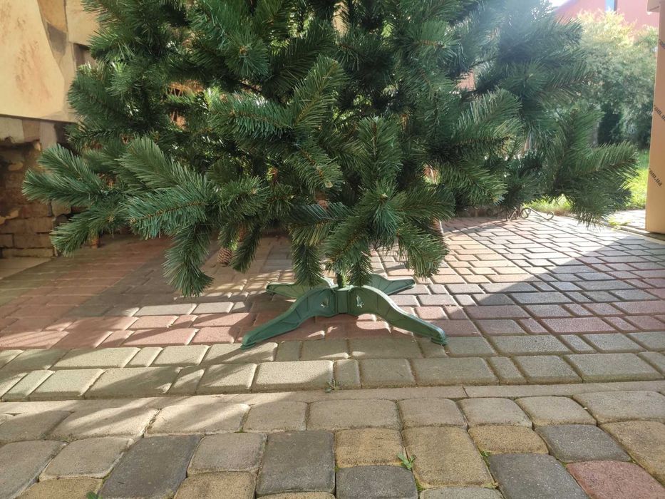 Карпатська ялинка, штучна. Ель искусственная. Ёлка искуственая