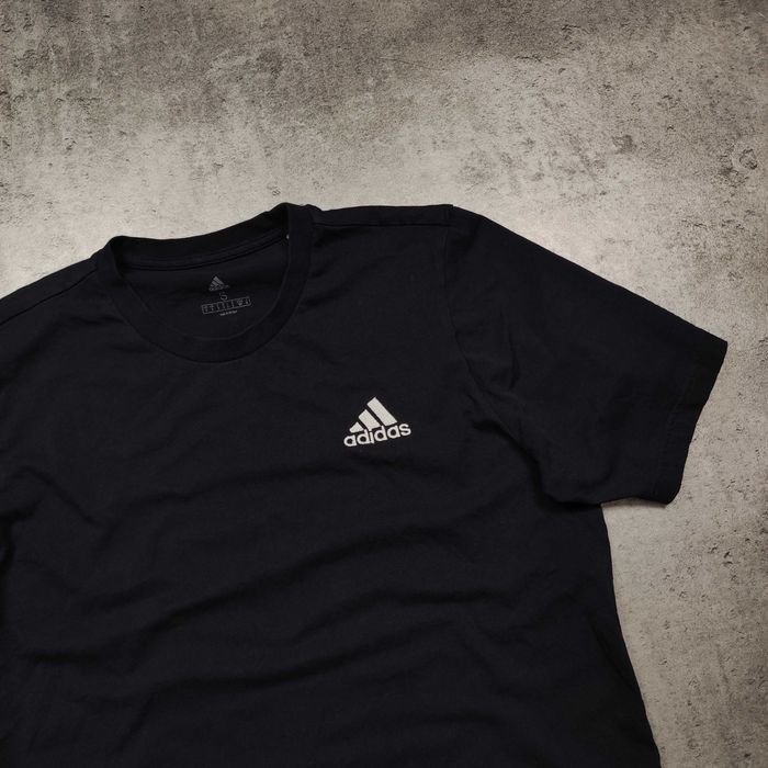 MĘSKA Granatowa Bawełna Adidas Codzienna Koszulka Haft Logo Casual