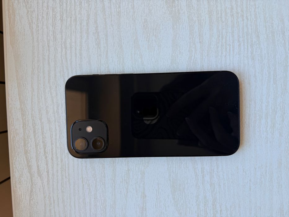 Iphone 12 64 GB czarny 95% telefon apple
