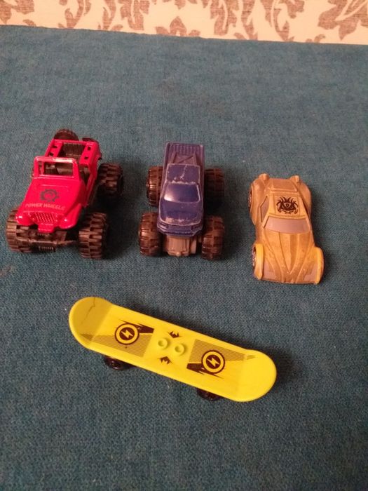 Машинки,дитячі іграшки . Ціна за все.