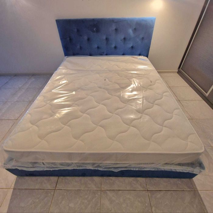 Camas de Casal Estofadas de Luxo 199€ Disp. em Várias Cores! 190x140m!