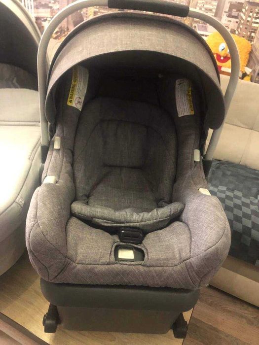 Дитяча коляска .