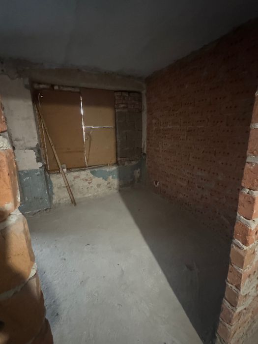 Продаж квартири 4 кімнатна квартира