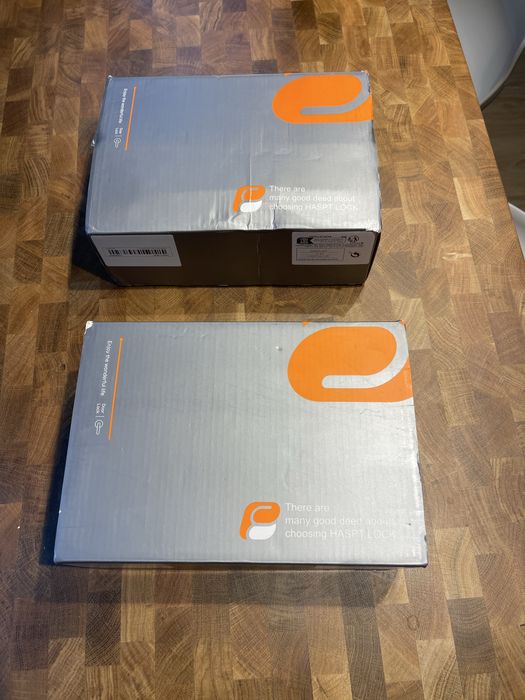 Fechadura preta, imponente e elegante