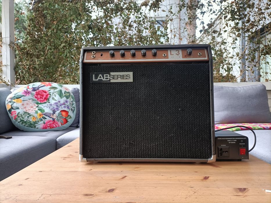 Wzmacniacz gitarowy Lab Series L3, reverb, pętla efektów