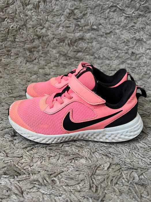 Кросівки Nike Revolution, р-р 32