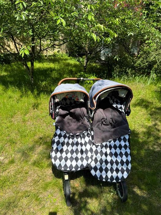 Продам коляску для двійні Bugaboo