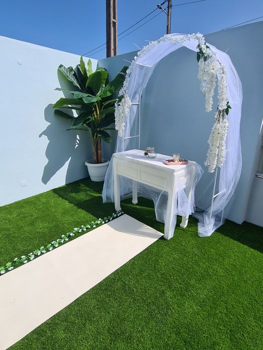 Arco e acessórios para casamentos