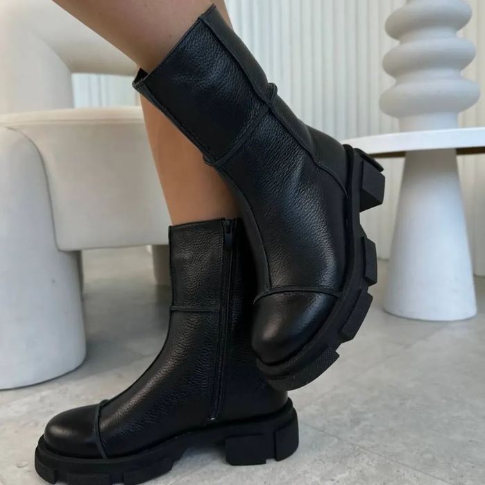 Демісезонні сапожки, чобітки жіночі (шкіра, р.39)