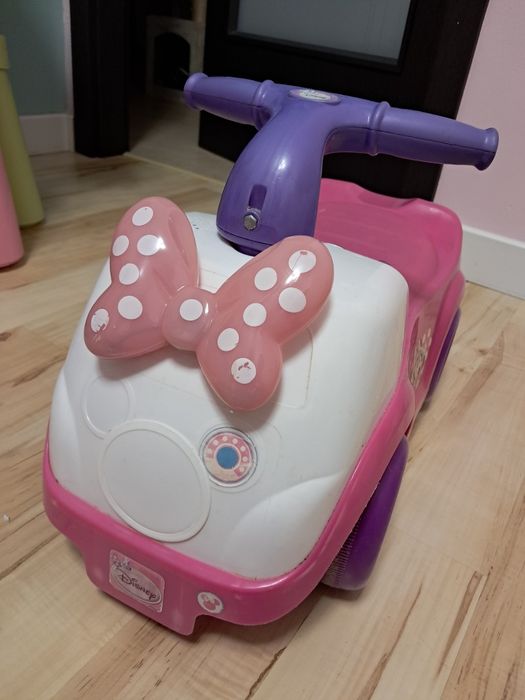 Autko minnie dla dziewczynki