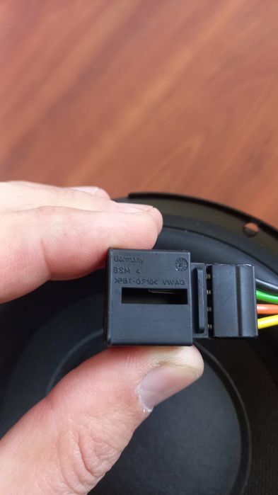 Динамик сабвуфера Bang and olufsen 8w9035382c audi a4 b9 a5 s5