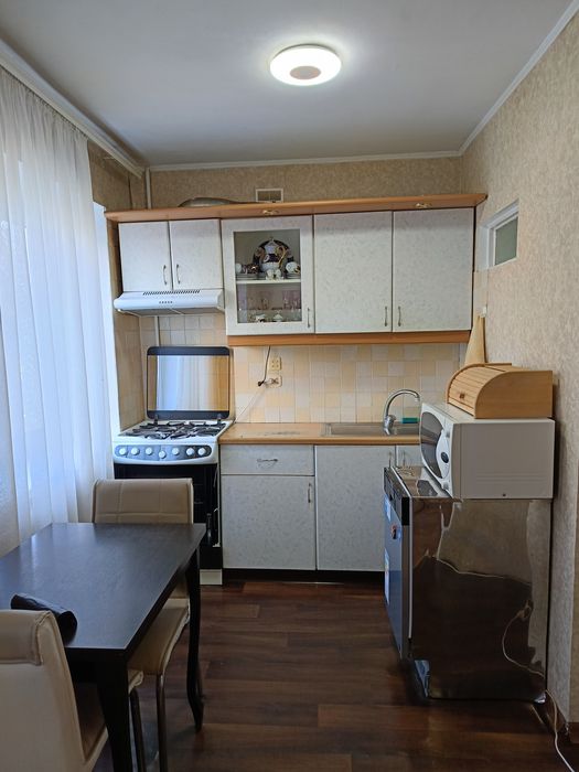 Сдам двухкомнатную квартиру. Проспект Свободы