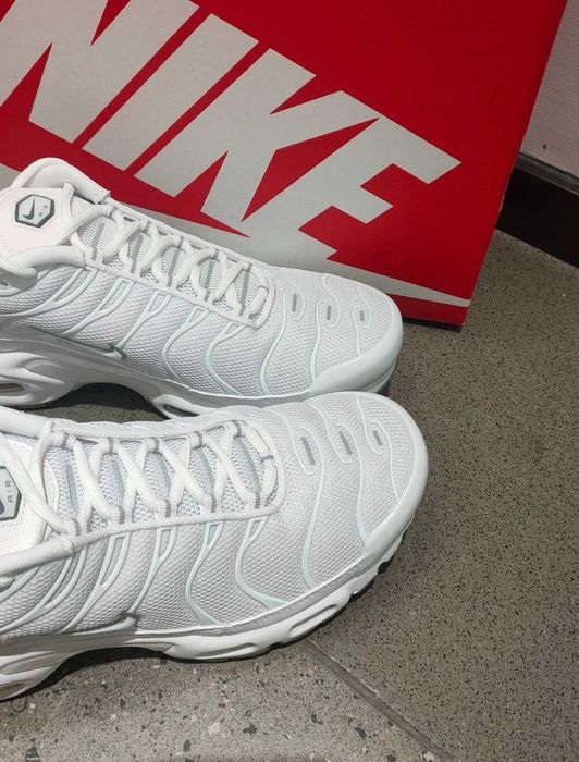 "Buty męskie Trampk Nike_Air_Max_TN_Plus_White R.42
