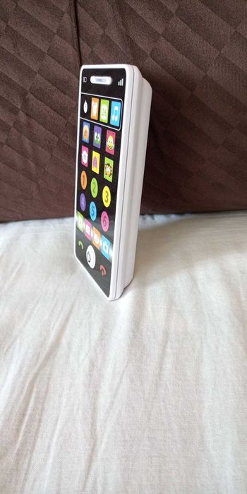 Telefon smartfon edukacyjny interaktywny Smily Fone dla dziecka