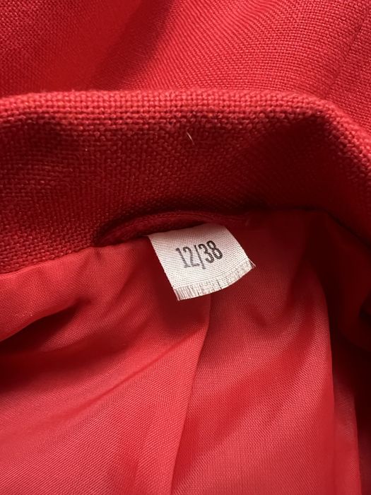 Піджак червоного кольору подовжений