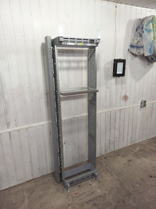 Серверная стойка EMERSON